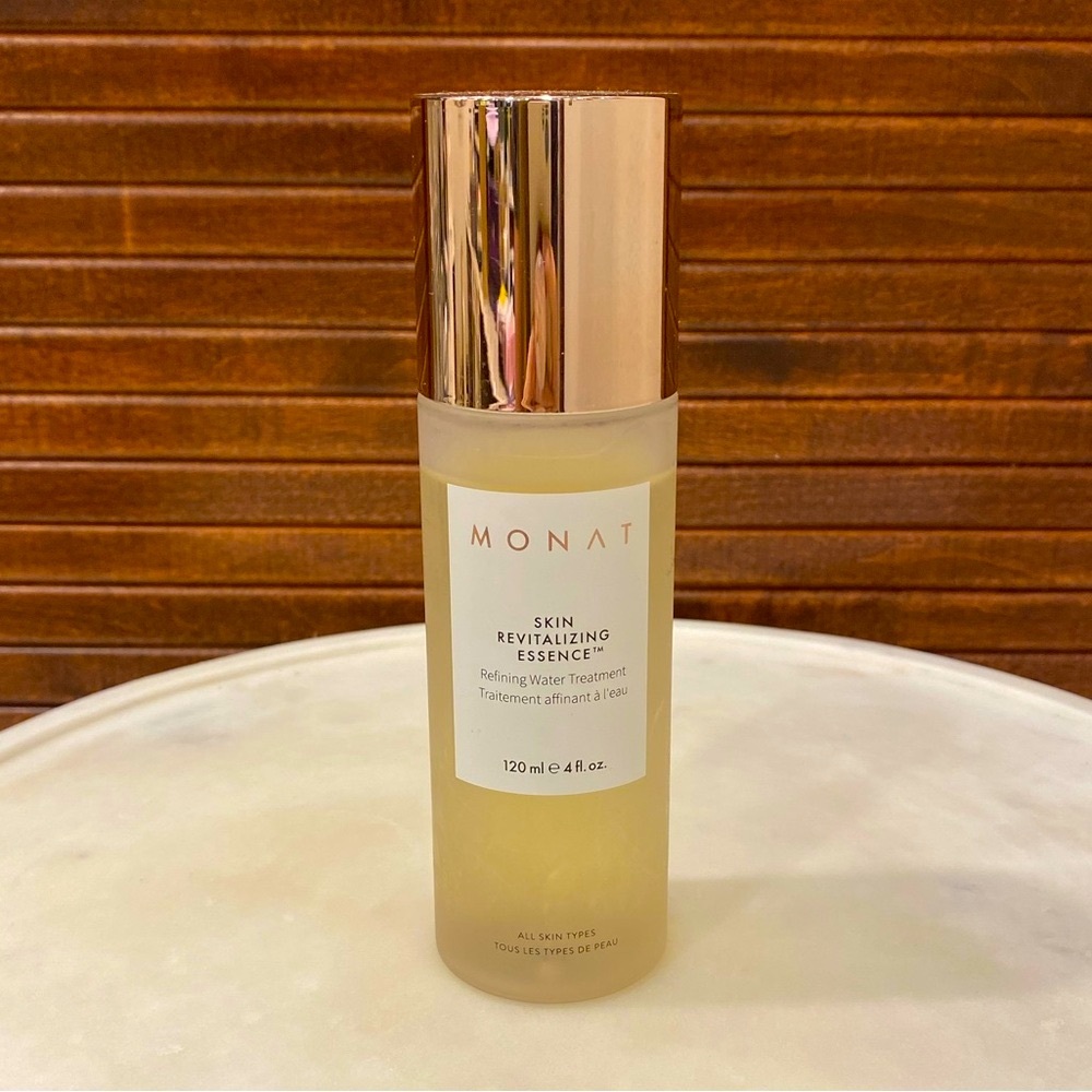 Monat Skin Revitalizing Essence